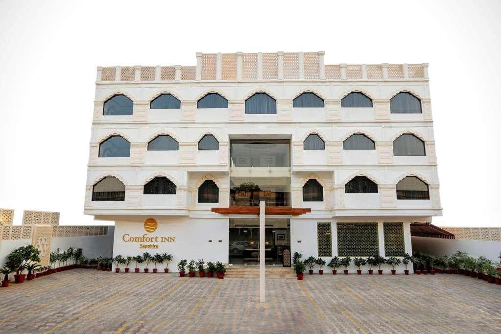 Comfort Inn Sapphire - A Inde Hotel Джапур Экстерьер фото